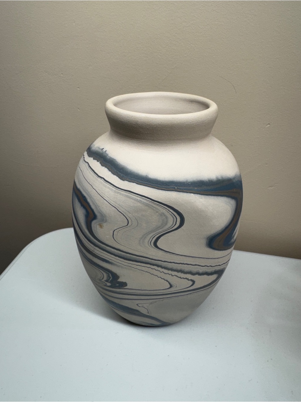 American Creations Pottery Handmade Swirl Vase 6.5”